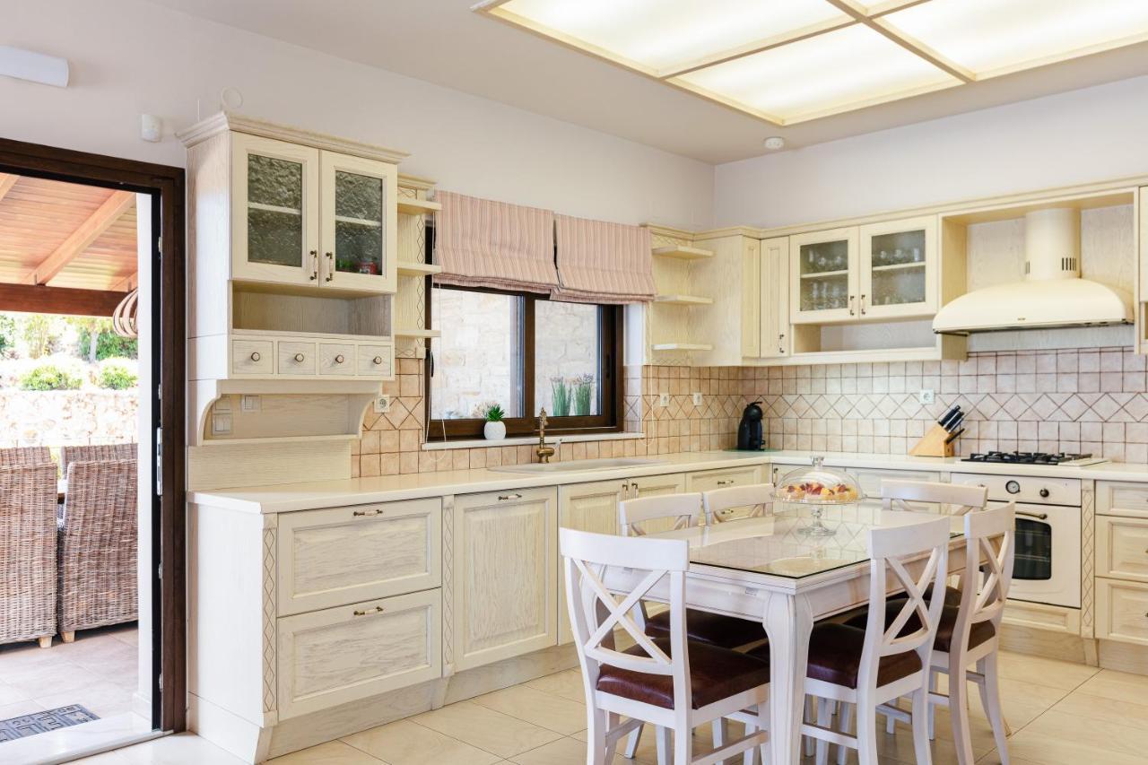 Villa Golden Hill 干尼亞 外观 照片